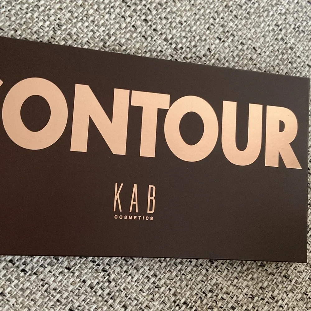 KAB Cosmetics Contour Palette Volume 1 BNIB Authentic! Big Full